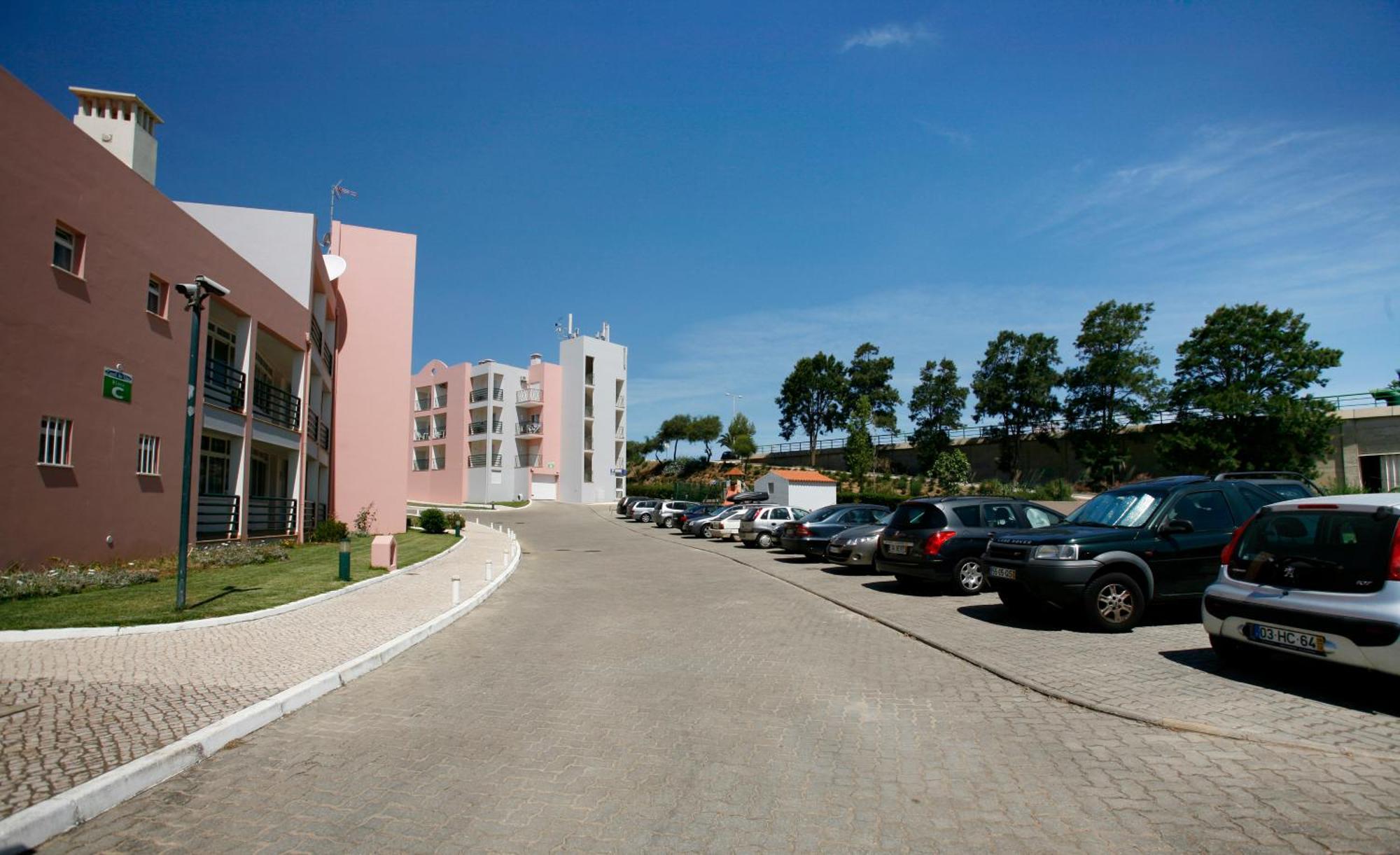 Apartamentos Coral Do Vau Portimão Dış mekan fotoğraf