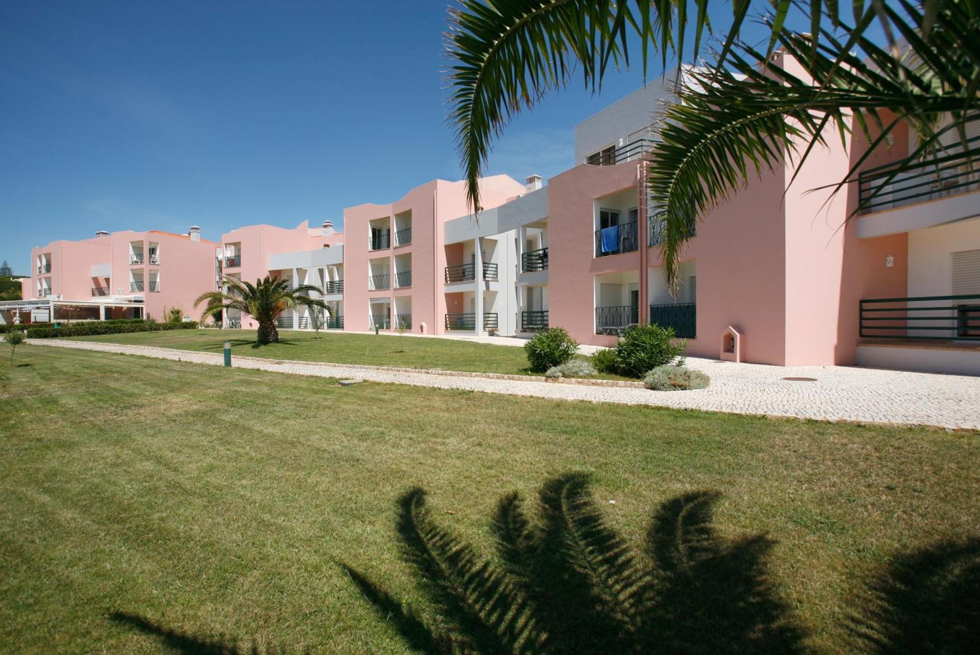 Apartamentos Coral Do Vau Portimão Dış mekan fotoğraf