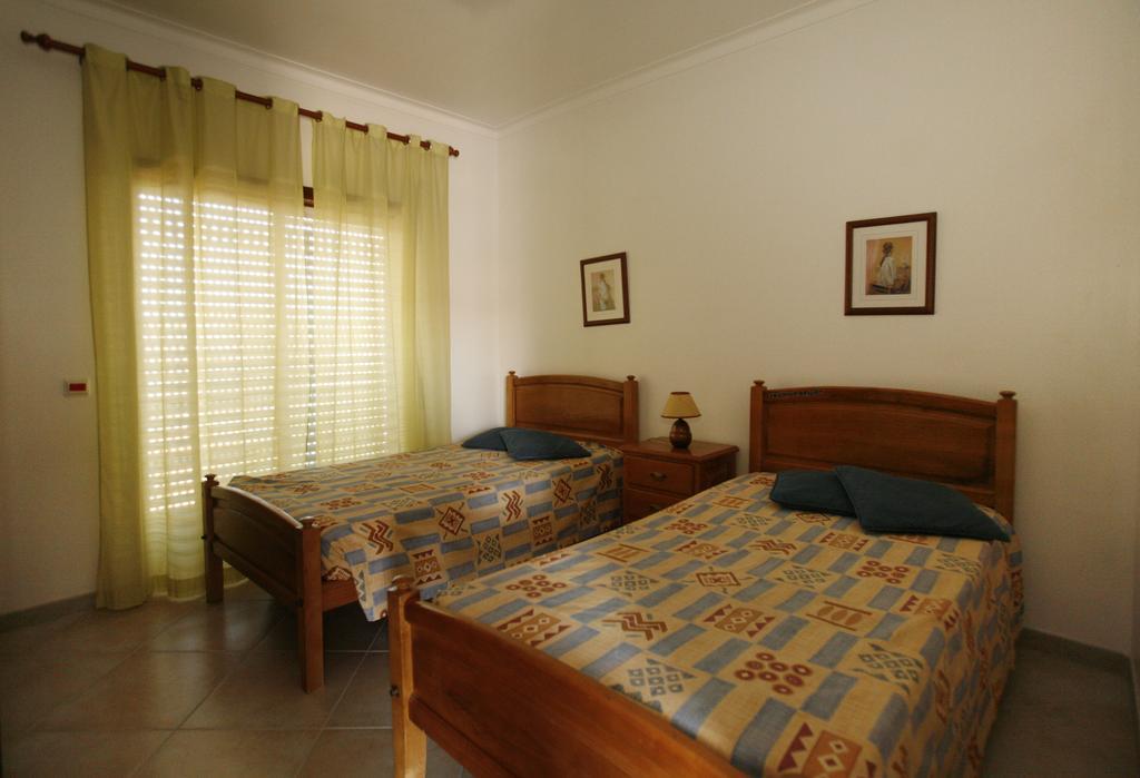 Apartamentos Coral Do Vau Portimão Oda fotoğraf