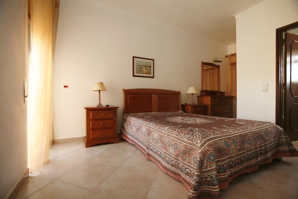 Apartamentos Coral Do Vau Portimão Oda fotoğraf